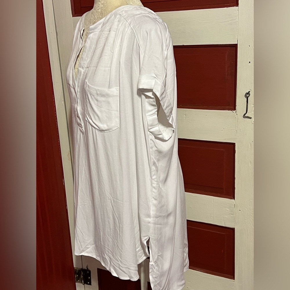 Rayon White Button-Down High Low Blouse XXL - Picture 2 of 6